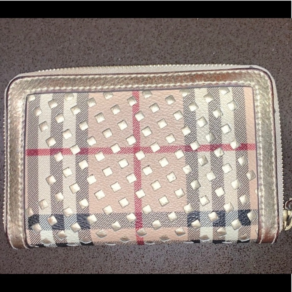 Burberry Zippered Wallet gold tone laser cut - Authentic